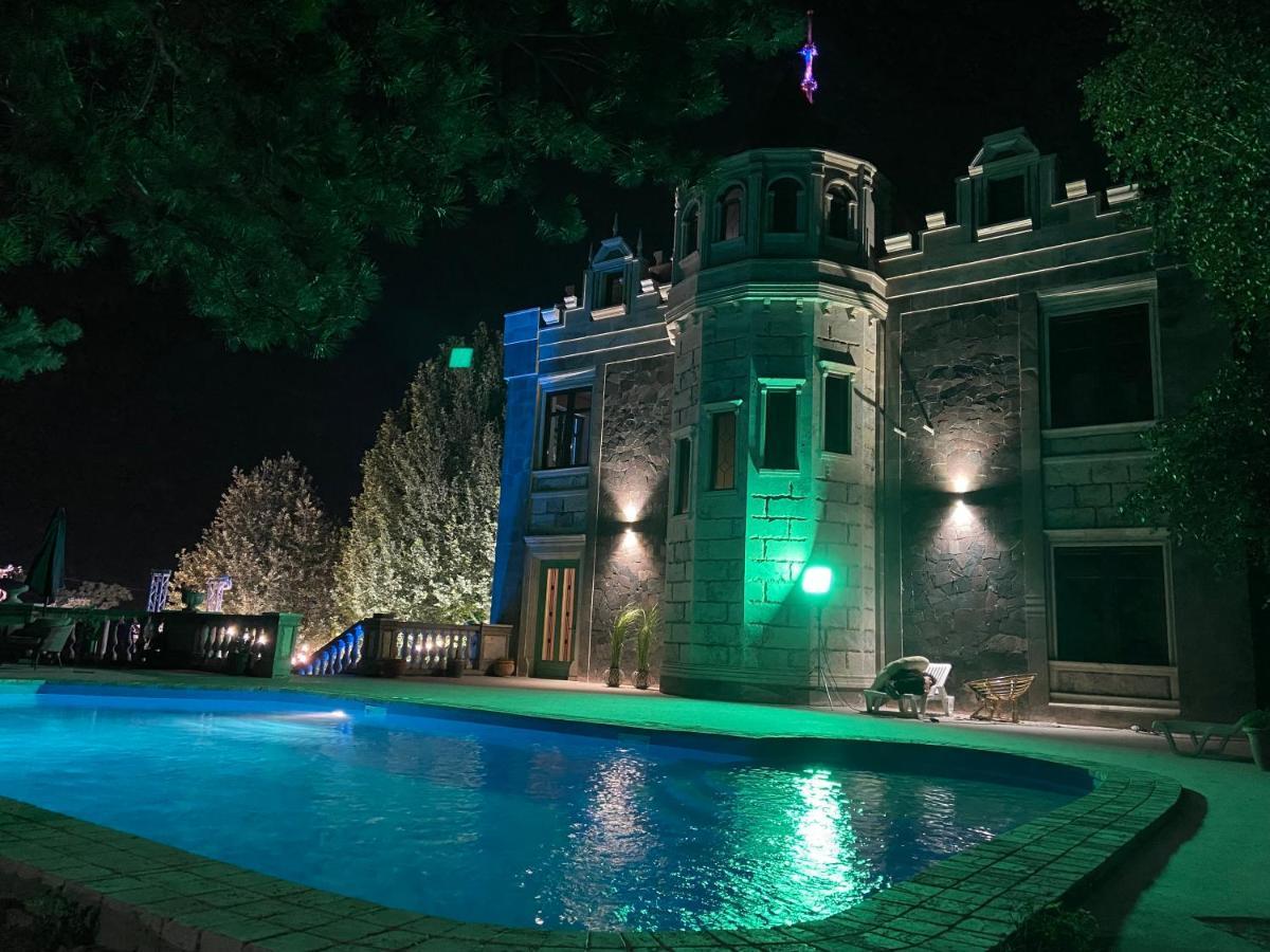 X Hotel Erivan Dış mekan fotoğraf