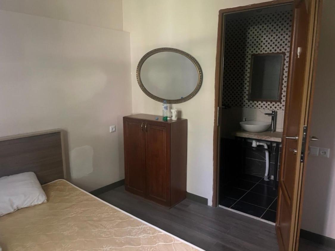 X Hotel Erivan Dış mekan fotoğraf