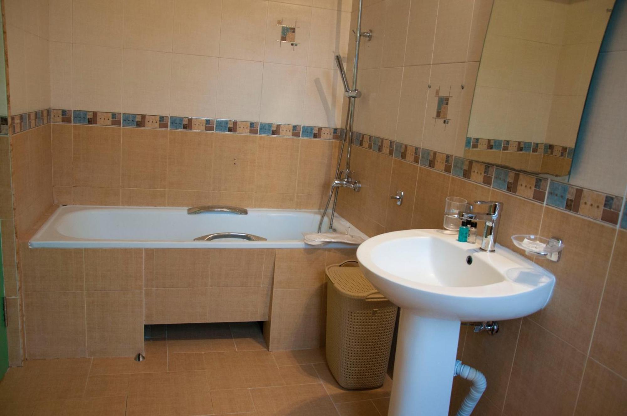 X Hotel Erivan Oda fotoğraf